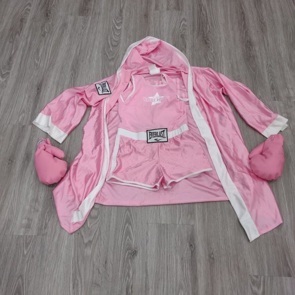 Halloween costumes - Picture 3 of 4